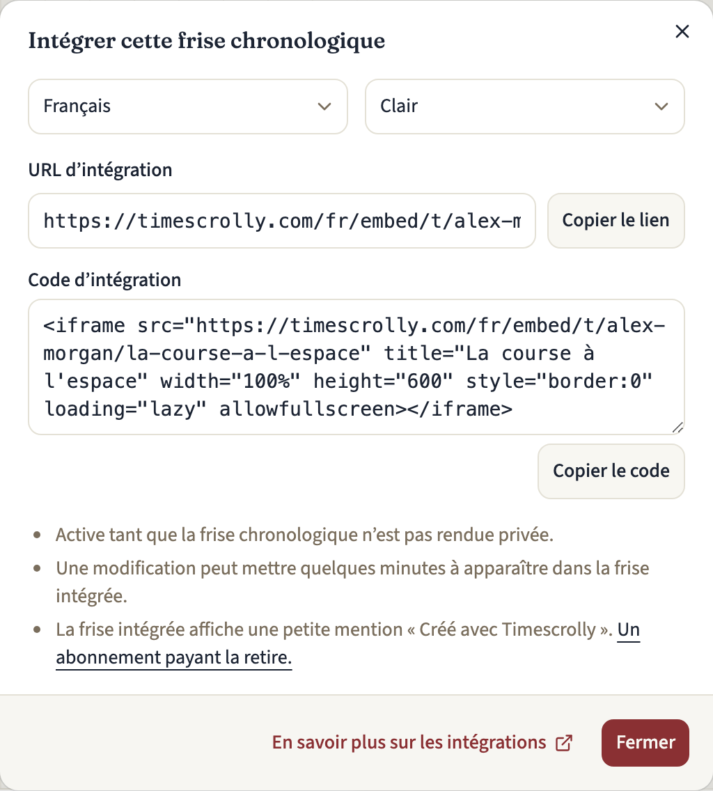 La boîte de dialogue Intégrer cette frise chronologique avec les sélecteurs de langue et de thème, l'URL d'intégration avec Copier le lien, le code d'intégration avec Copier le code et, en dessous, des remarques, dont la mention Créé avec Timescrolly