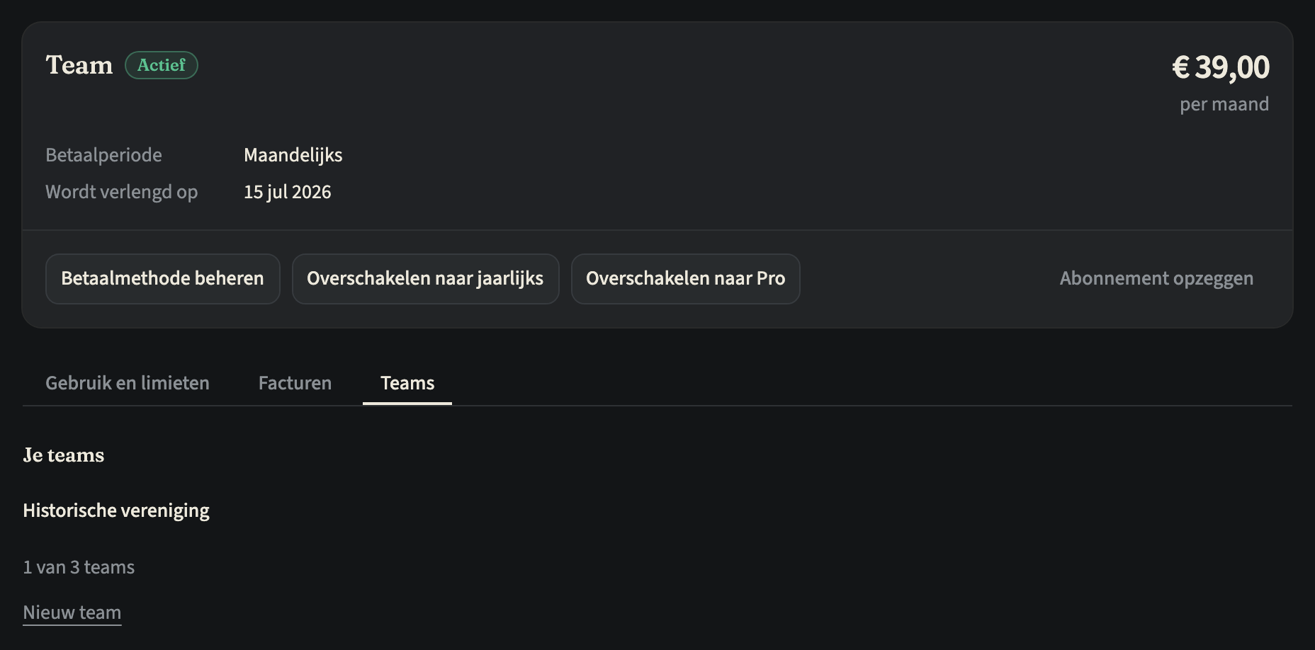Abonnement en facturering voor een account op het Team-abonnement, met op het tabblad Teams het ene team dat het abonnement betaalt, hoeveel van de drie teams in gebruik zijn, en een link Nieuw team